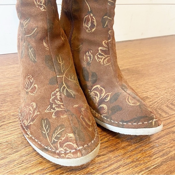 Pon Quintana | Women’s Suede Wedge Size Zip floral Boots Size 38 1/2 - Picture 4 of 12